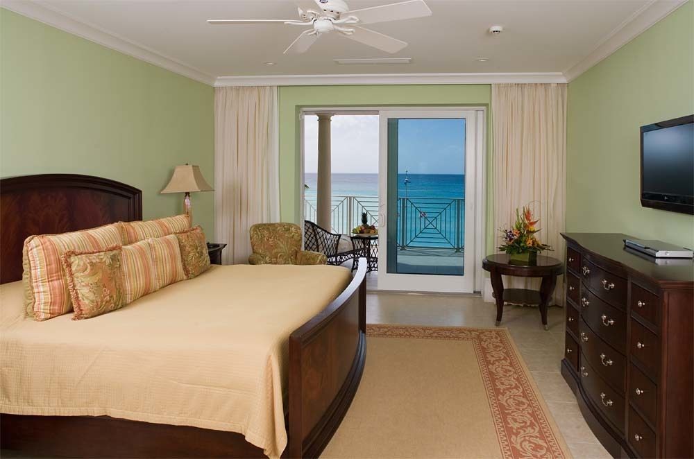 Caribbean Club Boutique Hotel, Grand Cayman Dog City Extérieur photo