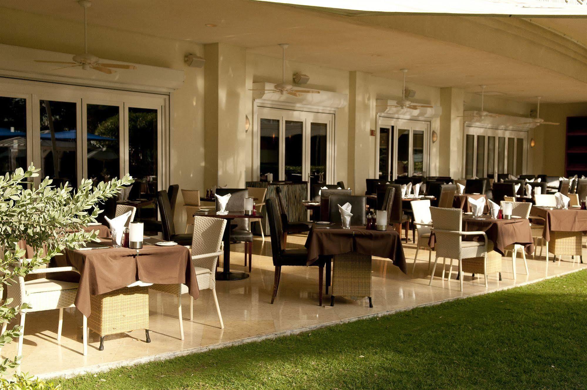 Caribbean Club Boutique Hotel, Grand Cayman Dog City Extérieur photo