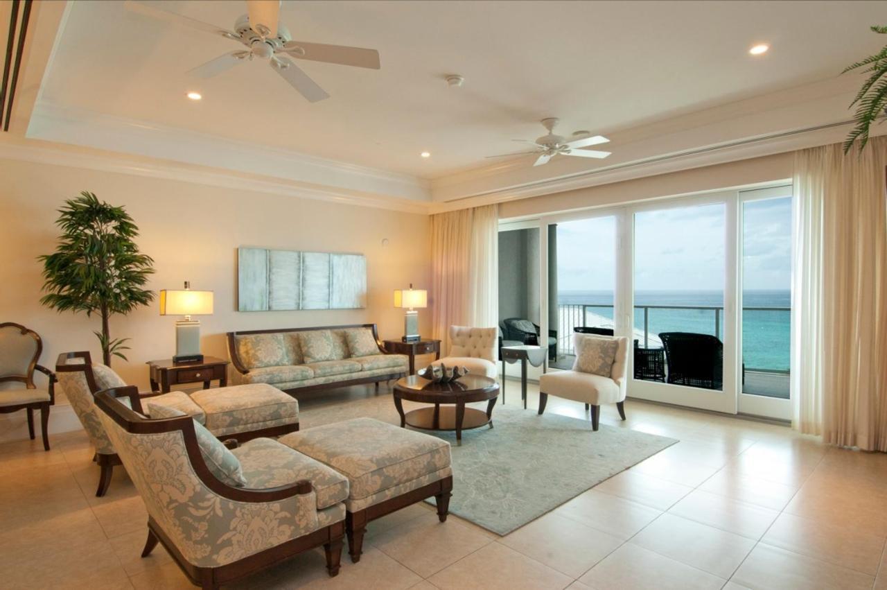 Caribbean Club Boutique Hotel, Grand Cayman Dog City Extérieur photo